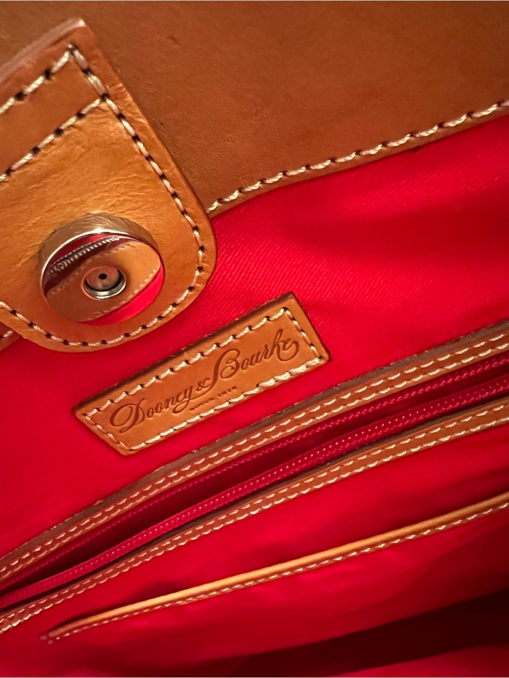 Classic Dooney & Bourke White Tote with Tan Leather Straps - Picture 4 of 8